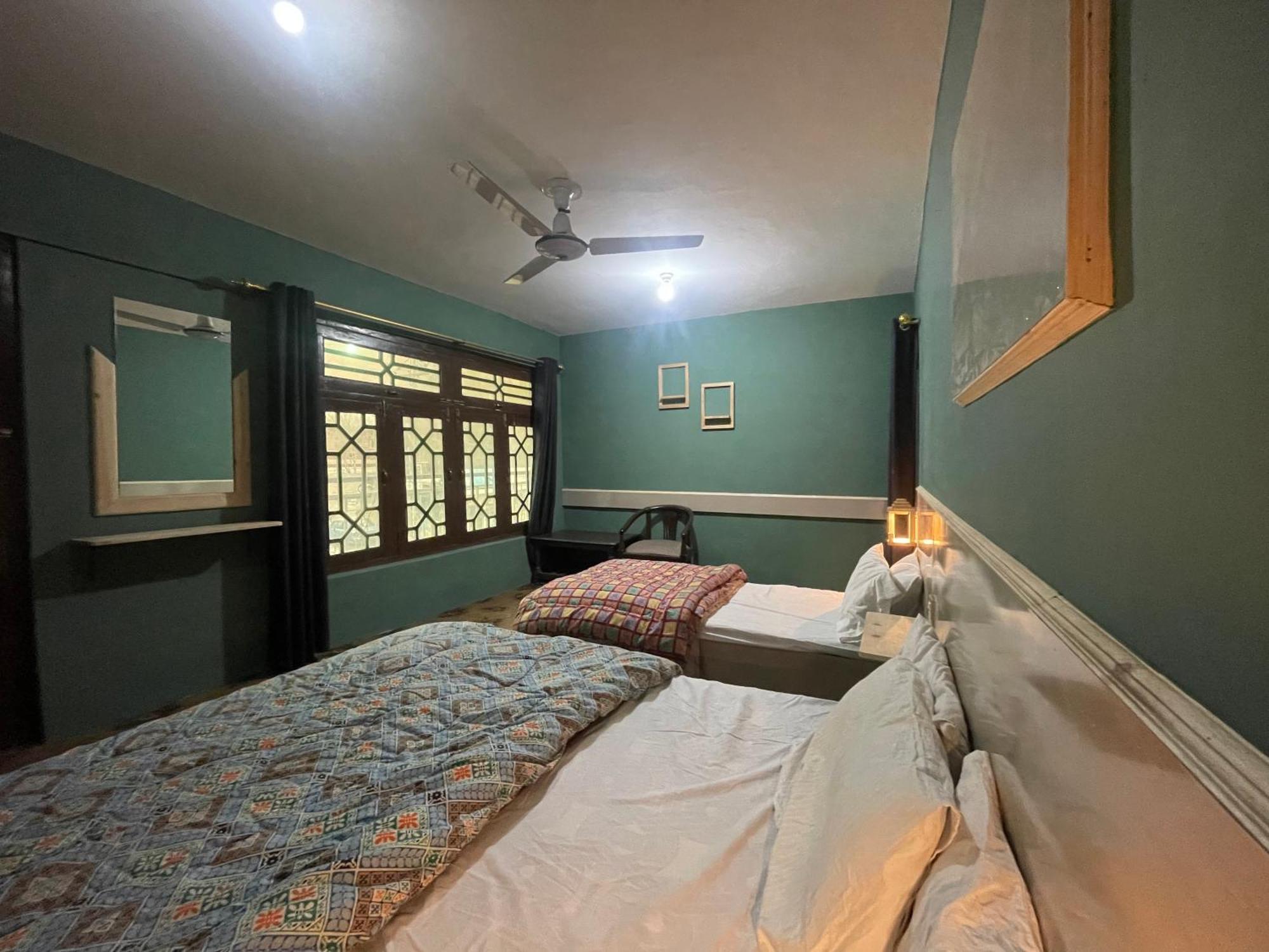 Skardu Lodge Ngoại thất bức ảnh