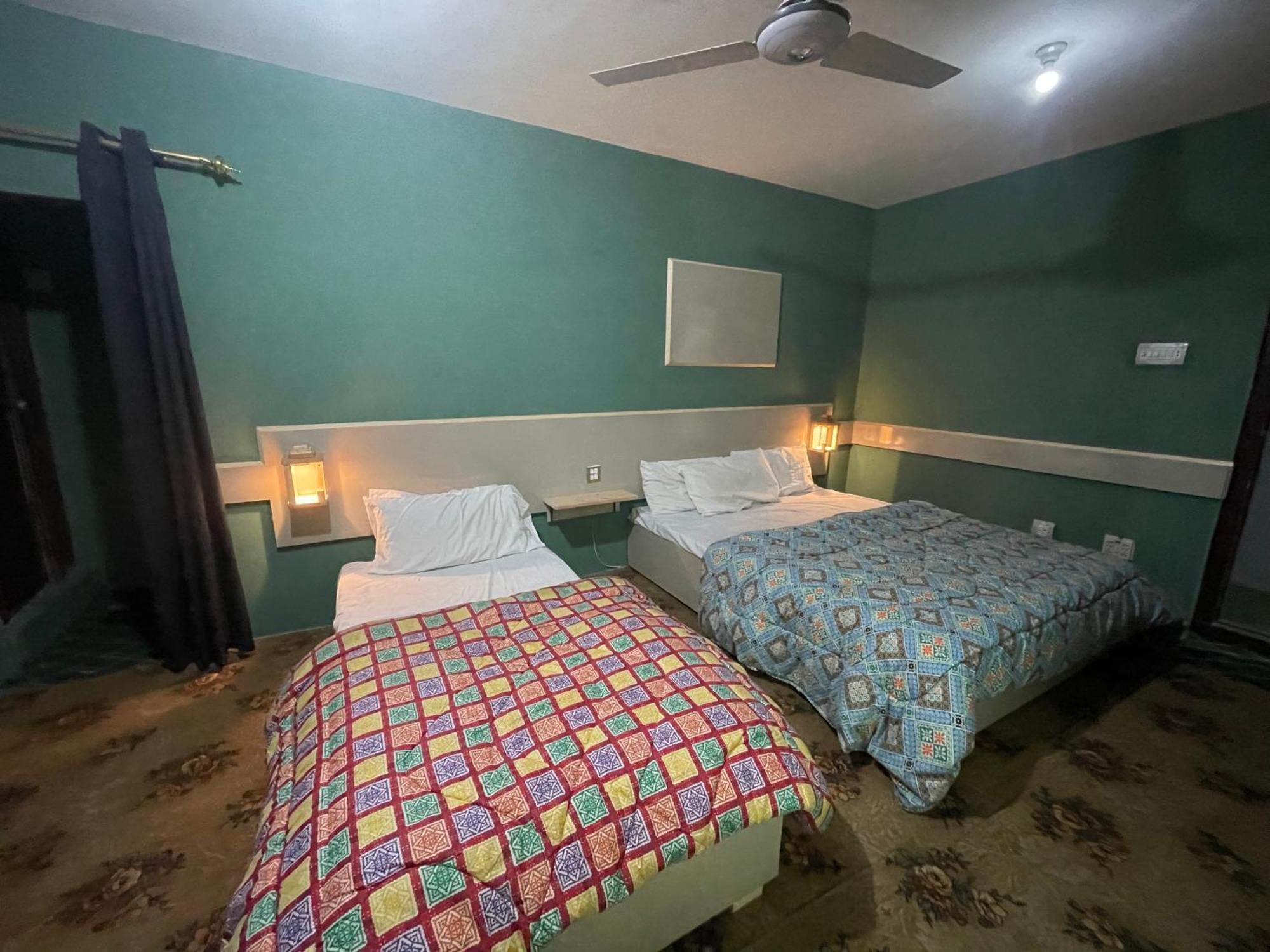 Skardu Lodge Ngoại thất bức ảnh