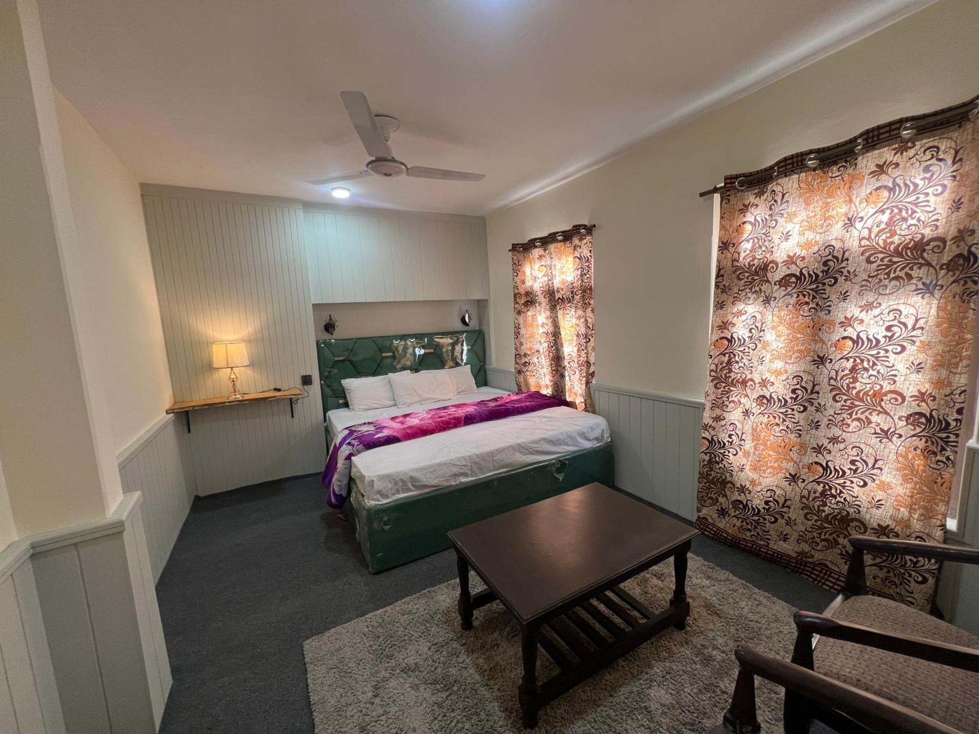 Skardu Lodge Ngoại thất bức ảnh